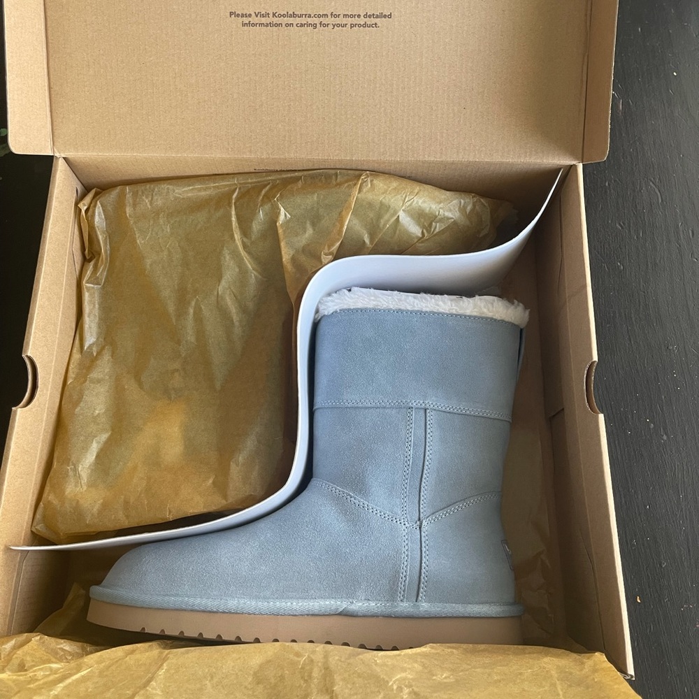 Koolaburra by UGG - brand new , never worn